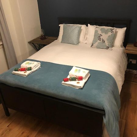 Pass The Keys Cozy Two Bed Flat Near Glasgow Airport & ペイズリー エクステリア 写真