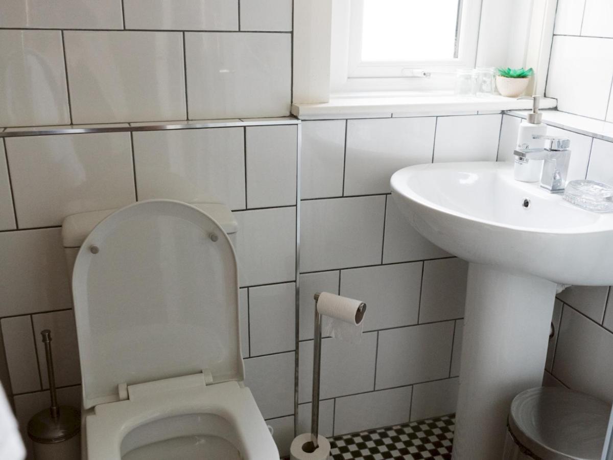 Pass The Keys Cozy Two Bed Flat Near Glasgow Airport & ペイズリー エクステリア 写真
